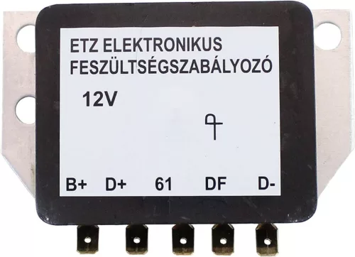 Feszültség szabályzó 12V