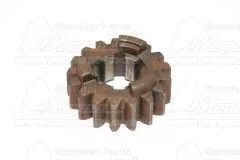 Váltó fogaskerék Z22