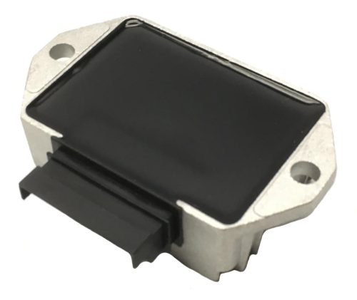 Feszültség szabályzó Piaggio