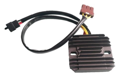 Feszültség szabályzó Piaggio