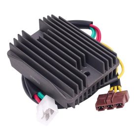 Feszültség szabályzó Piaggio