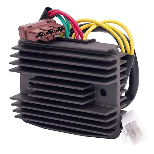 Feszültség szabályzó Piaggio